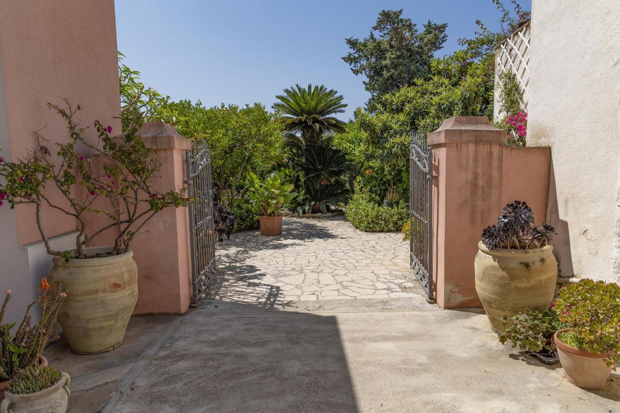 Villa Pampalone - B&B In Dimora Storica Trapani Exteriör bild